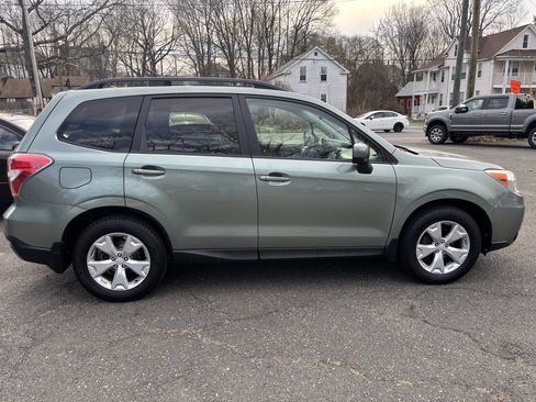 Used 2015 Subaru Forester 2.5i Premium w/ All-Weather Package AWD/4WD image 6