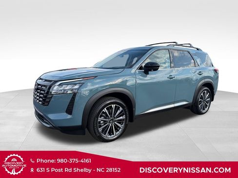 New 2026 Nissan Pathfinder Platinum w/ Accent Package AWD/4WD image 1