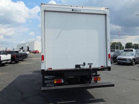 New 2025 Chevrolet Low Cab Forward image 7