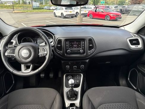 Used 2017 Jeep Compass Sport AWD/4WD image 13