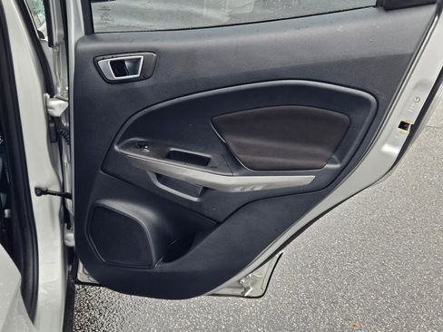 Used 2018 Ford EcoSport SE w/ SE Convenience Package image 7