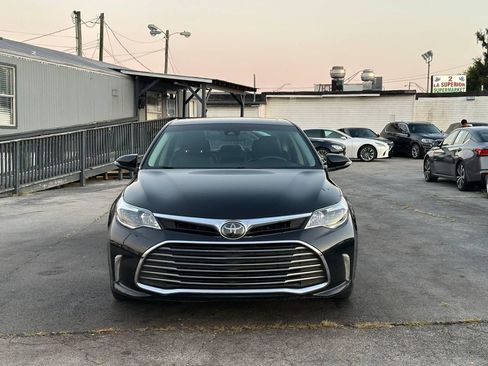 Used 2016 Toyota Avalon Limited FWD image 5