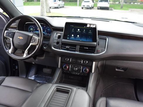 Used 2022 Chevrolet Suburban LT RWD image 54