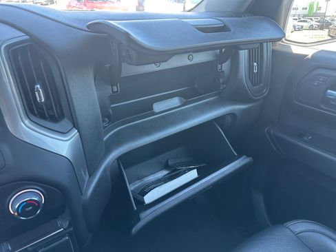 Used 2023 Chevrolet Silverado 1500 Custom image 22