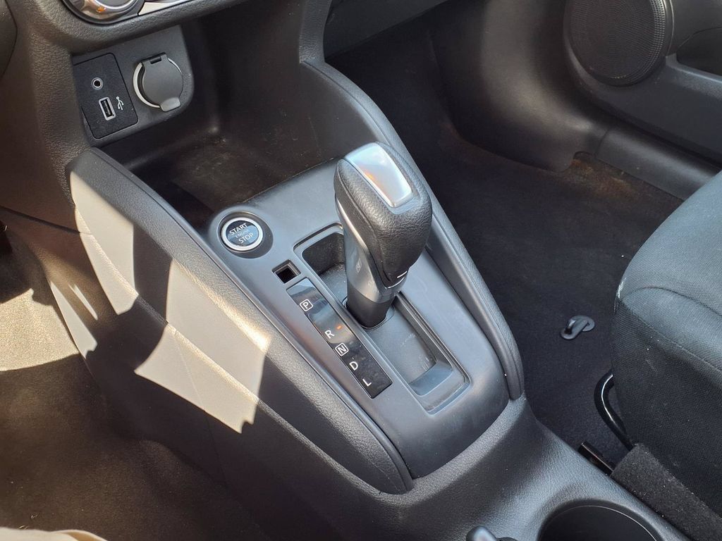 Used 2025 Nissan Kicks Play S FWD image 13