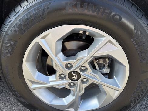 Used 2023 Hyundai Tucson SE image 13