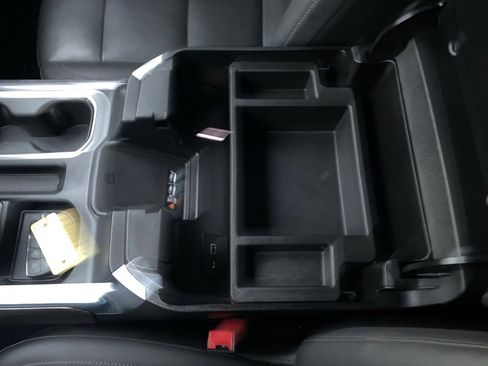 Used 2022 Chevrolet Silverado 1500 LT image 30