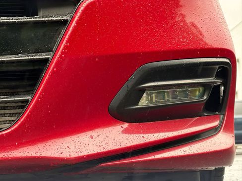Used 2018 Honda Accord Sport image 11