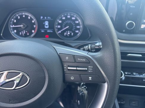 Used 2023 Hyundai Sonata SE w/ Cargo Package FWD image 19