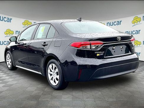 Used 2024 Toyota Corolla LE FWD image 4