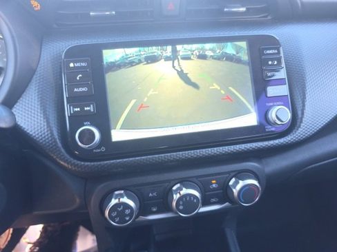 Used 2024 Nissan Kicks SV image 15