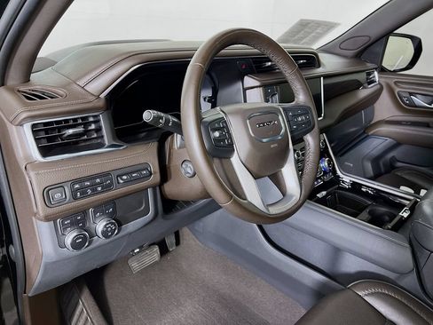 Certified 2022 GMC Yukon Denali AWD/4WD image 9