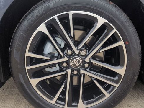 New 2026 Toyota Camry XLE image 10