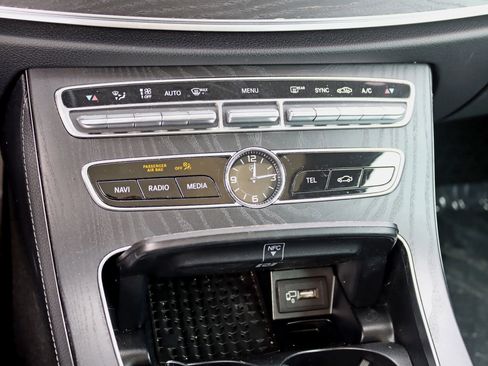 Used 2018 Mercedes-Benz E 400 4MATIC Coupe image 32