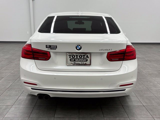 Used 2017 BMW 330i xDrive Sedan AWD/4WD image 3