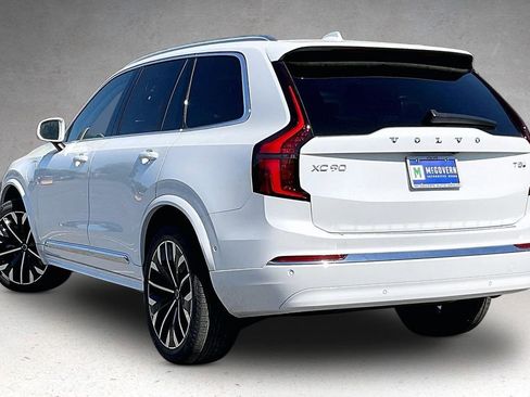 New 2026 Volvo XC90 T8 Plus w/ Protection Package Premier AWD/4WD image 3