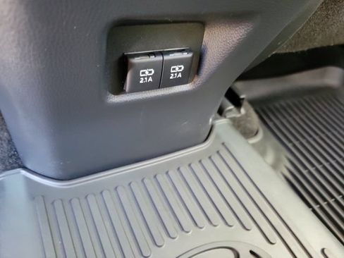 Used 2020 Toyota RAV4 Limited w/ Limited Grade Weather Package AWD/4WD image 20