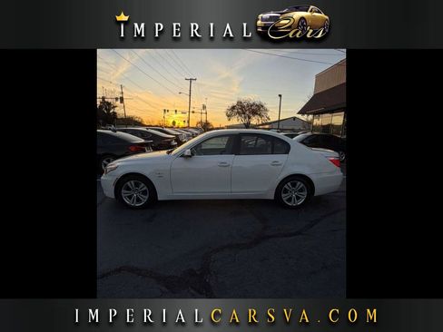 Used 2010 BMW 528i xDrive Sedan image 1