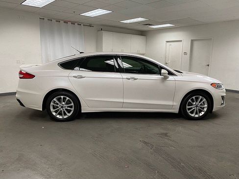 Used 2019 Ford Fusion Energi Titanium image 6