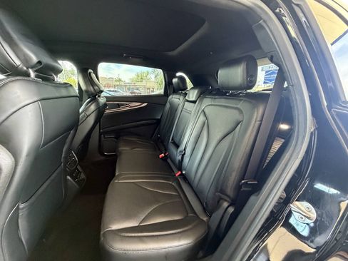 Used 2020 Lincoln Nautilus Reserve w/ Equipment Group 201A FWD image 14