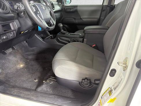 Used 2019 Toyota Tacoma SR w/ SR Convenience Package RWD image 9