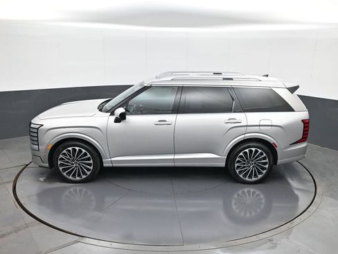 Used 2026 Hyundai Palisade Calligraphy image 21