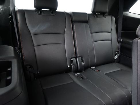 Used 2022 Honda Pilot TrailSport image 17