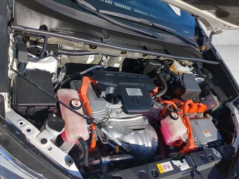 Used 2018 Toyota RAV4 SE w/ Advanced Technology Package image 22