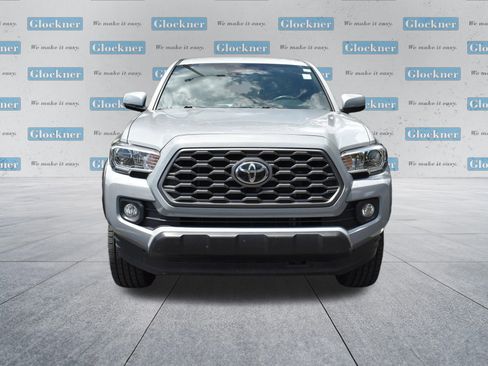 Used 2020 Toyota Tacoma TRD Off-Road AWD/4WD image 7