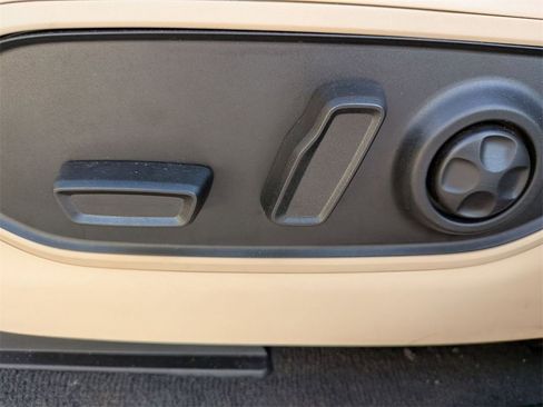 Used 2022 Jeep Grand Cherokee L Limited image 13