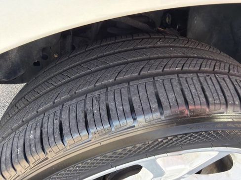 Used 2011 Ford F150 Lariat Limited RWD image 20