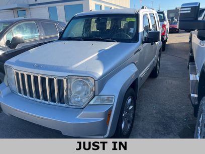 Used 2010 Jeep Liberty Limited w/ Tire & Wheel Group