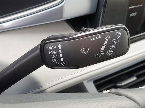 New 2026 Volkswagen Taos SE image 26