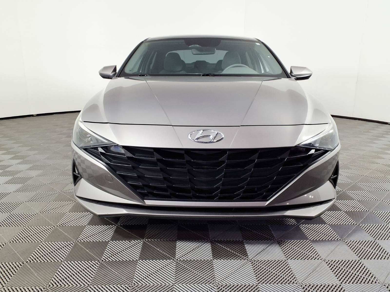 Certified 2023 Hyundai Elantra SEL FWD image 2