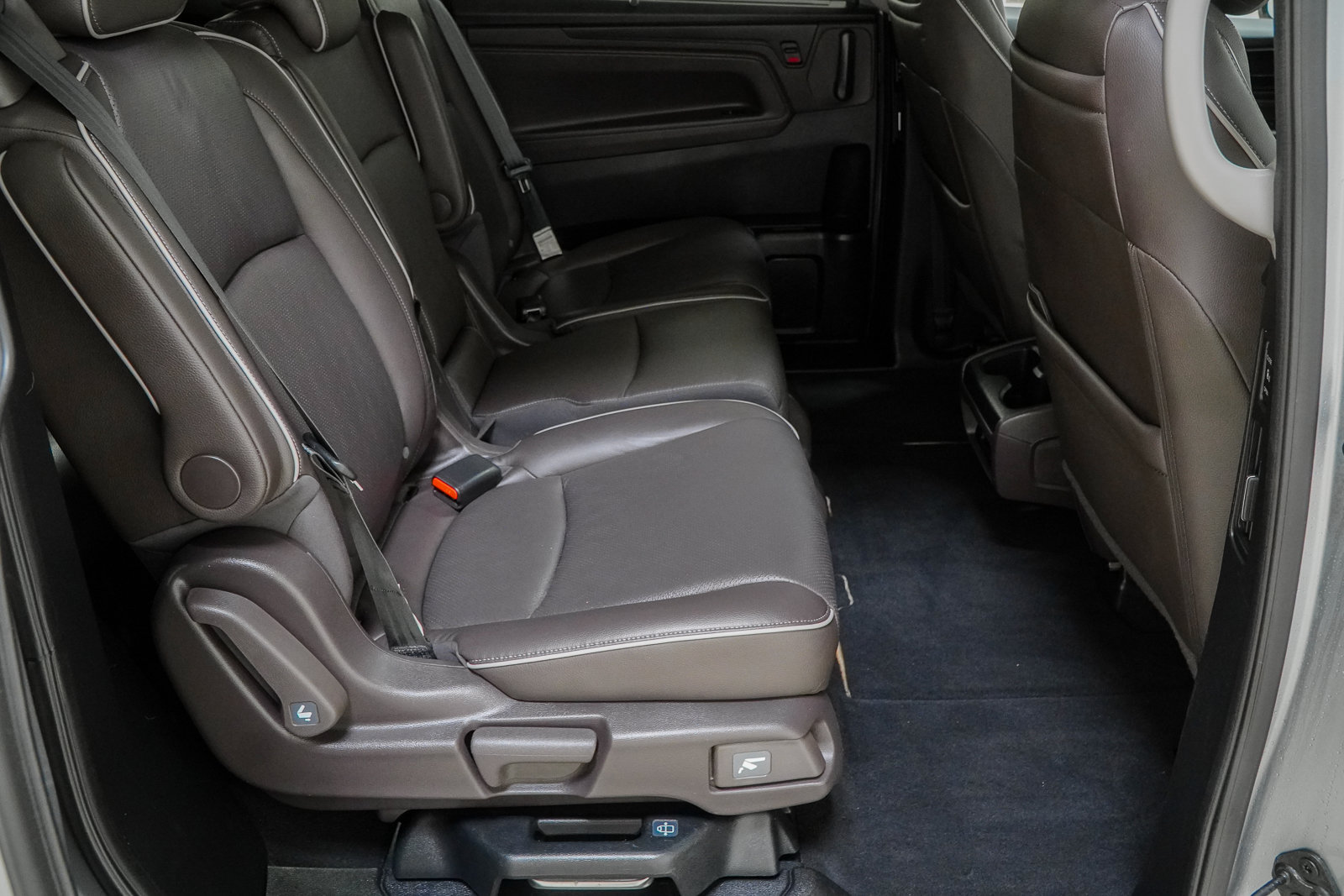 Used 2024 Honda Odyssey Elite image 43