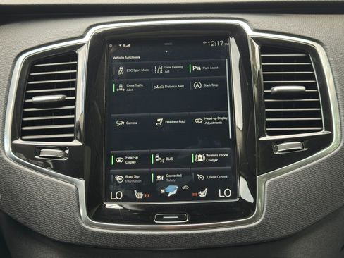 Used 2021 Volvo XC90 T5 Momentum w/ Advanced Package AWD/4WD image 26