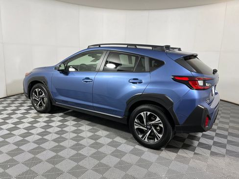 Used 2024 Subaru Crosstrek 2.0i Premium image 2