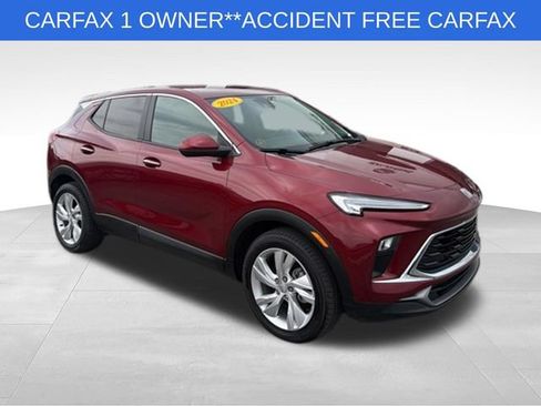 Used 2024 Buick Encore GX Preferred FWD image 1