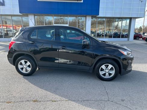 Used 2020 Chevrolet Trax LS image 8
