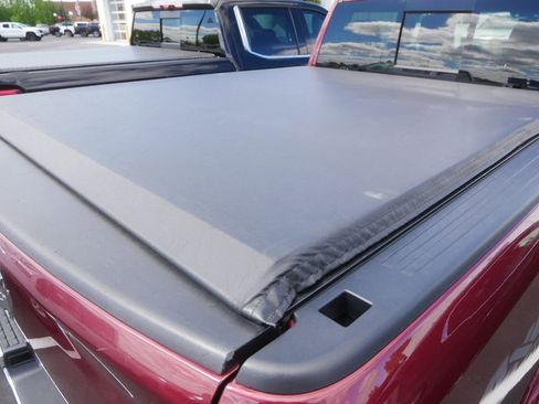 Used 2019 RAM 1500 Laramie AWD/4WD image 5