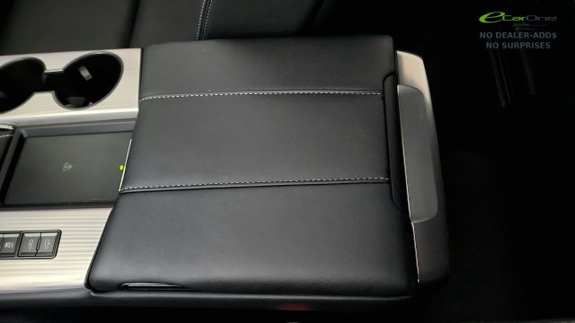 Used 2022 Lexus LX 600 F Sport w/ Accessory Package (Z1) AWD/4WD image 70