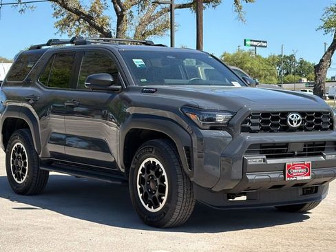 Certified 2025 Toyota 4Runner TRD Off-Road Premium w/ Tow Technology Package image 3