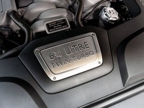 Used 2017 Bentley Mulsanne Speed image 54