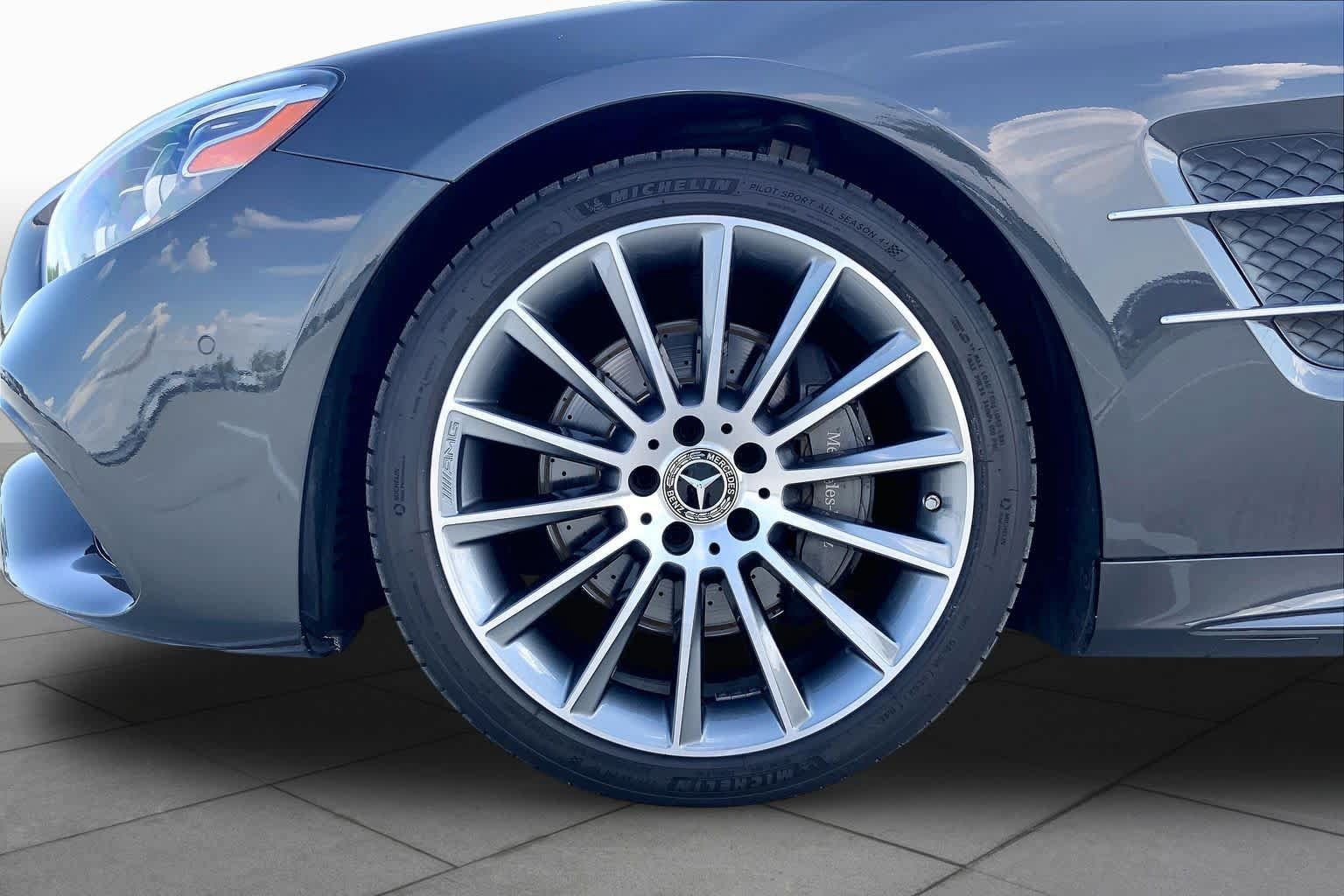 Certified 2019 Mercedes-Benz SL 550 image 11