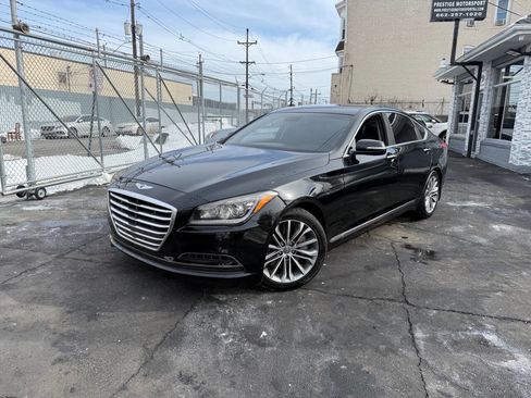 Used 2016 Hyundai Genesis 3.8 image 1