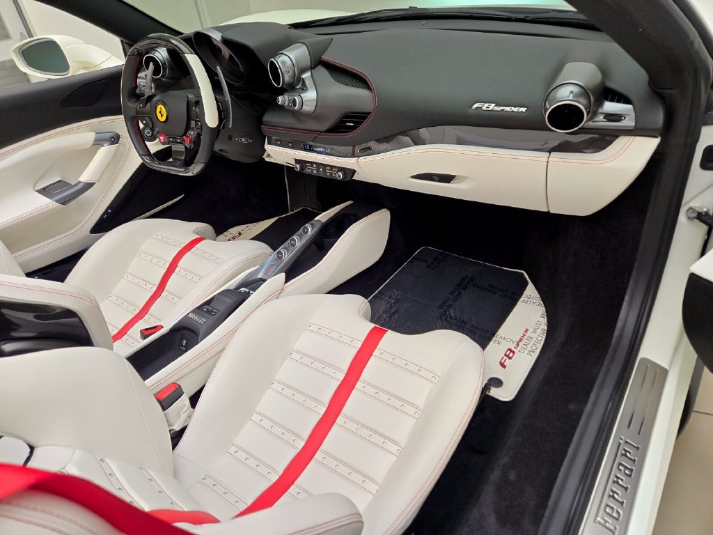 Used 2022 Ferrari F8 Tributo RWD image 25
