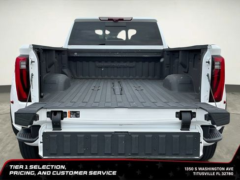 Used 2024 GMC Sierra 3500 Denali Ultimate AWD/4WD image 16