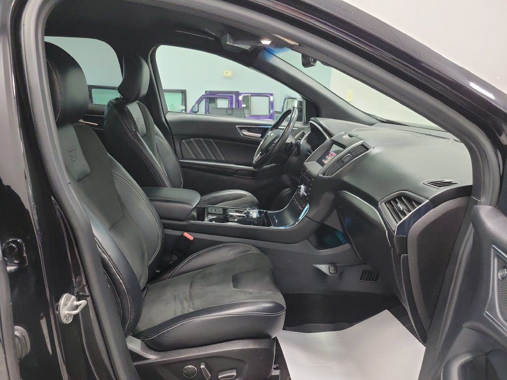 Used 2019 Ford Edge ST AWD/4WD image 25
