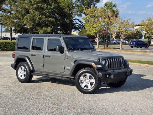 Used 2019 Jeep Wrangler Unlimited Sport S image 1