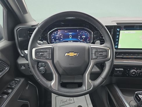 Used 2025 Chevrolet Silverado 1500 LTZ AWD/4WD image 14